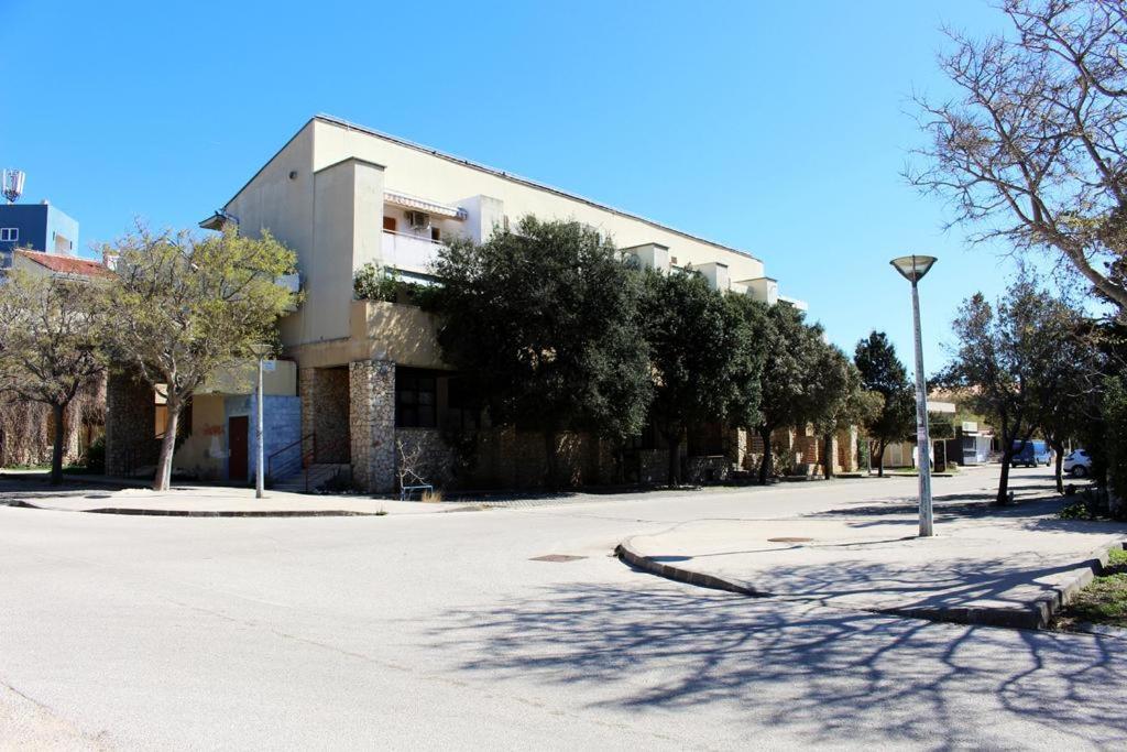 Ferienwohnung Josip 2 Gajac Novalja Exterior foto